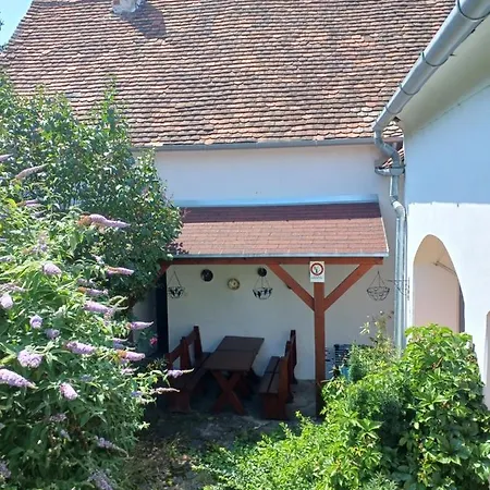 Blues Aparthotel 3*